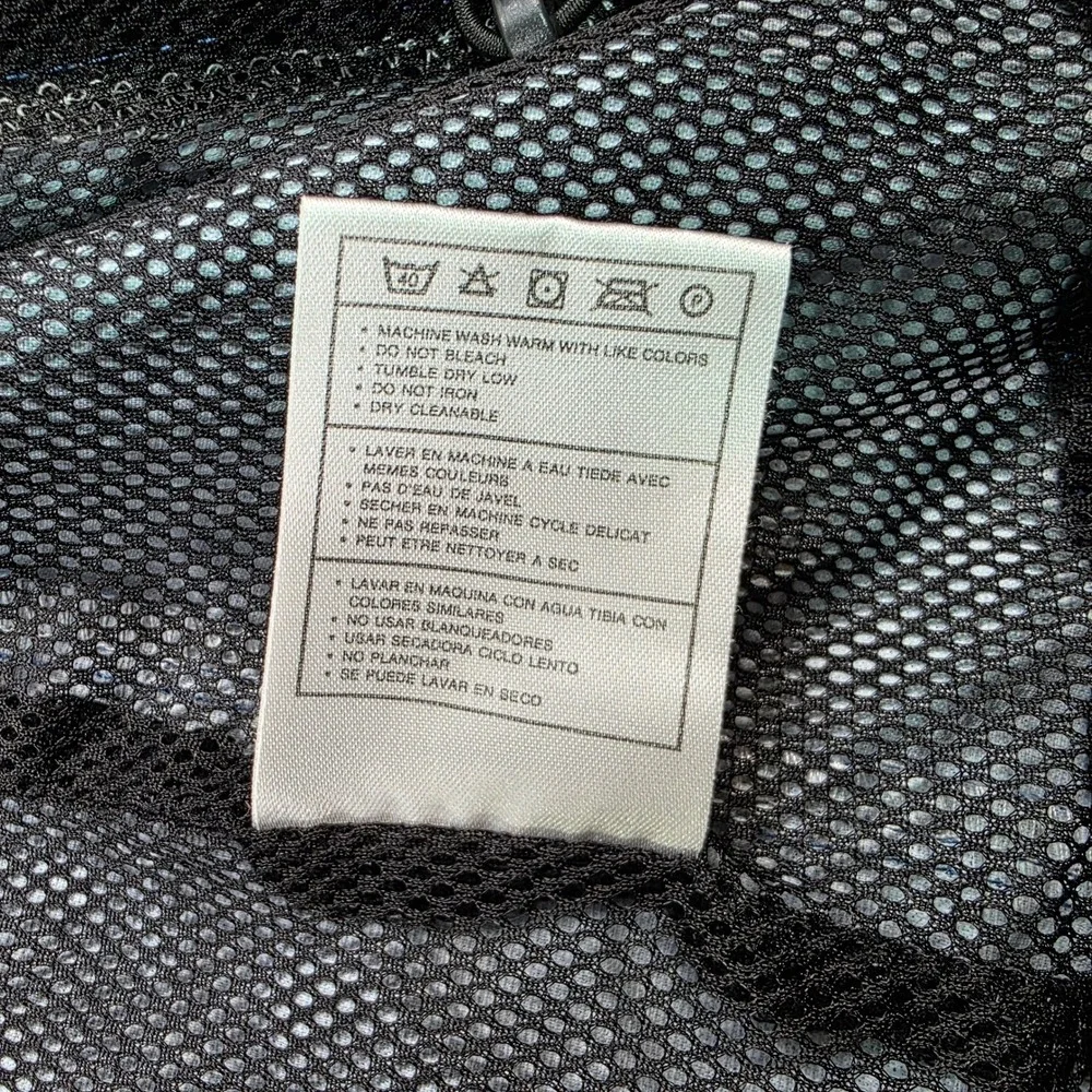 Nike removable hood